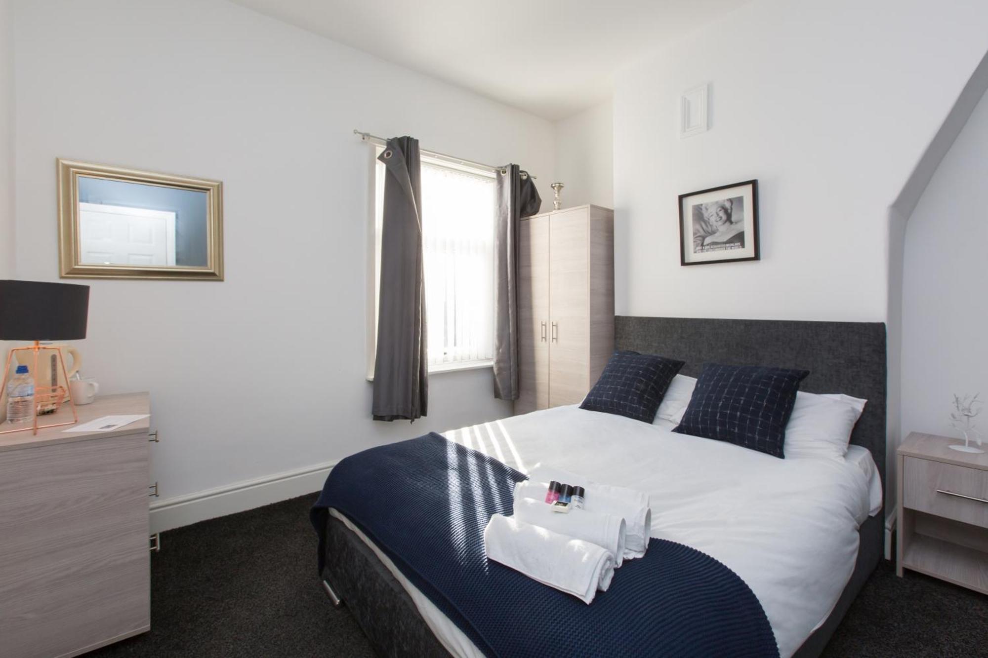 לינה וארוחת בוקר Townhouse @ Corporation Street Stoke חדר תמונה