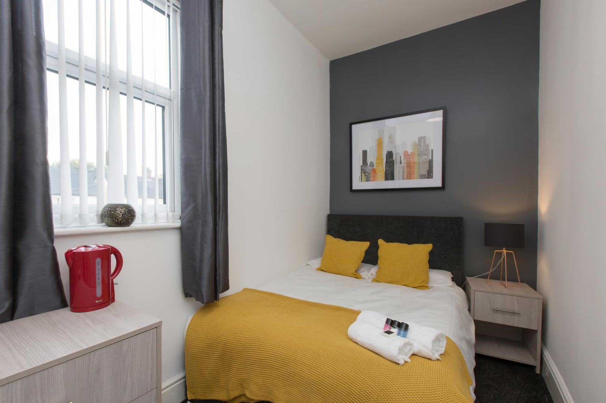 לינה וארוחת בוקר Townhouse @ Corporation Street Stoke חדר תמונה